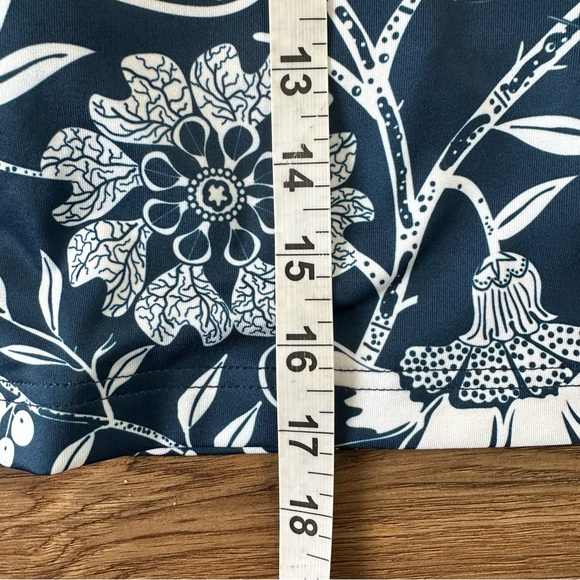 Gretchen Scott Skippy Skort Hummingbird Floral Navy Blue Stretch Skirt Small - Picture 6 of 9